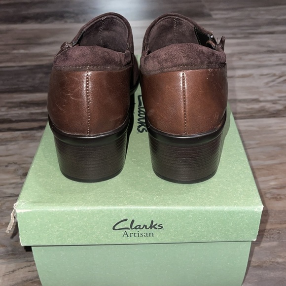 Clarks Artisan Berwick Way women’s Size 7M leather dark brown heel shoes brown - Picture 4 of 10